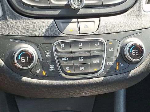 Used 2024 Chevrolet Malibu LT image 15