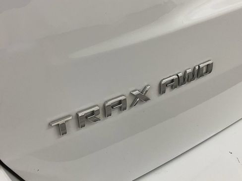 Used 2020 Chevrolet Trax LS w/ Tint and Cruise Package AWD/4WD image 22