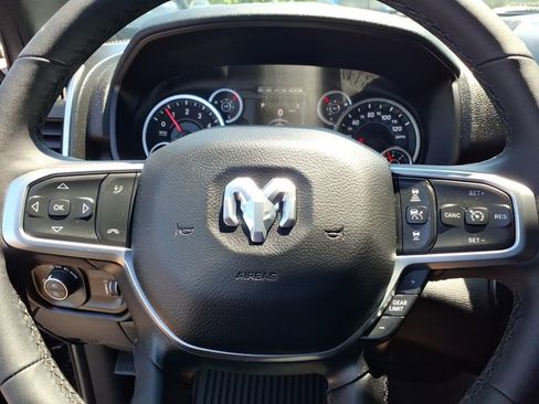 Used 2025 RAM 2500 Big Horn AWD/4WD image 5