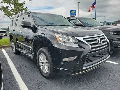 Used 2014 Lexus GX 460 w/ Premium Package AWD/4WD image 3