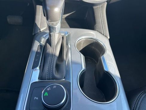 Used 2019 Chevrolet Blazer LT FWD image 35