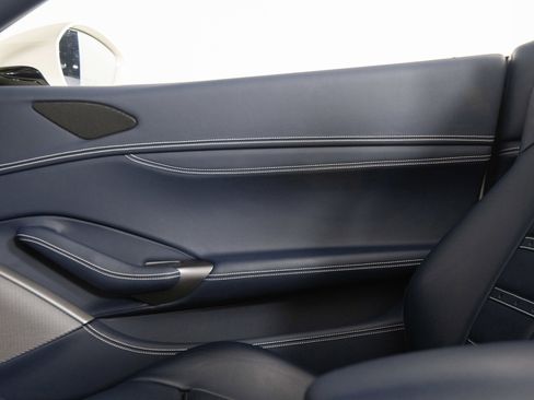 Certified 2020 Ferrari Portofino RWD image 31