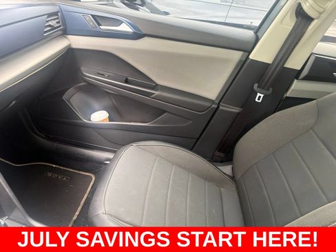 Used 2023 Volkswagen Taos SE AWD/4WD image 24