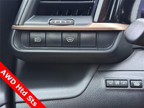 Used 2023 Toyota Crown XLE image 29