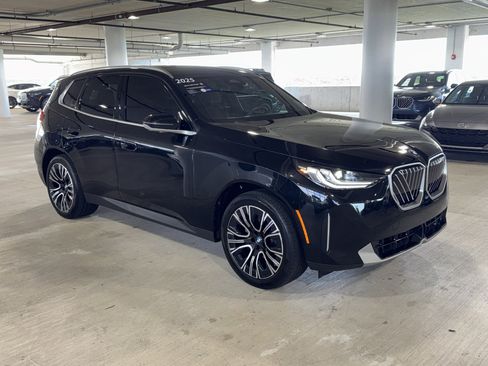 Used 2025 BMW X3 xDrive30 w/ M Sport Package AWD/4WD image 2