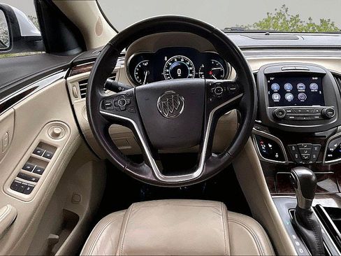 Used 2016 Buick LaCrosse Leather FWD image 8