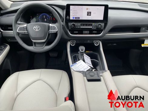 New 2026 Toyota Grand Highlander AWD Hybrid image 29