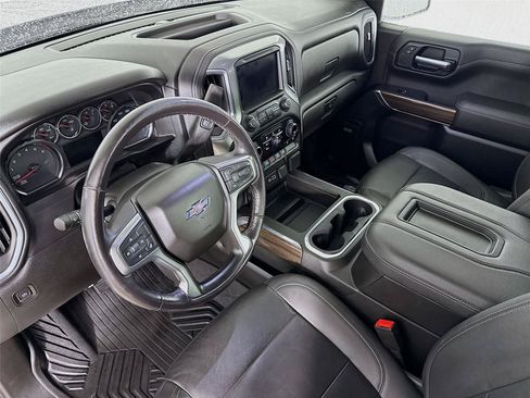 Used 2021 Chevrolet Silverado 1500 LT Trail Boss w/ Convenience Package II AWD/4WD image 11
