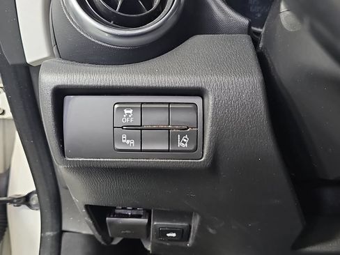 Used 2018 MAZDA MX-5 Miata Grand Touring RWD image 19