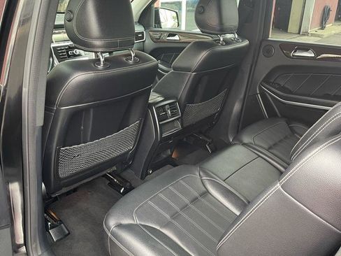 Used 2014 Mercedes-Benz GL 450 4MATIC image 14