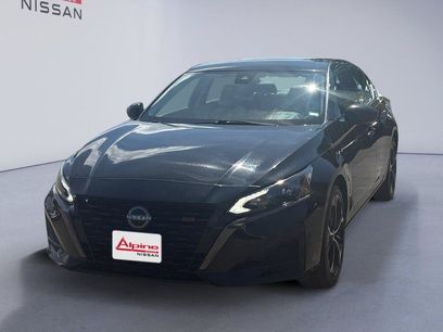 Used 2024 Nissan Altima 2.5 SR