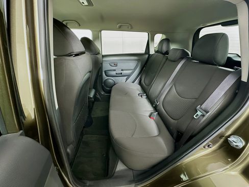 Used 2013 Kia Soul image 24