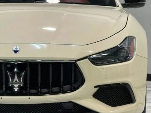 Used 2022 Maserati Ghibli Modena RWD image 4