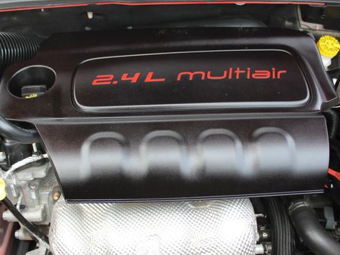 Used 2018 Jeep Renegade Trailhawk AWD/4WD image 27