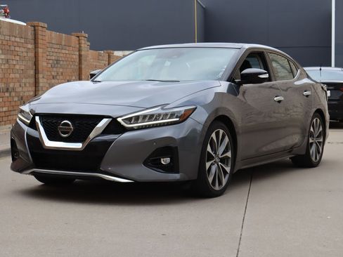 Used 2022 Nissan Maxima Platinum w/ Sport Mat Group image 2