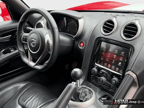 Used 2017 Dodge Viper GTS RWD image 24