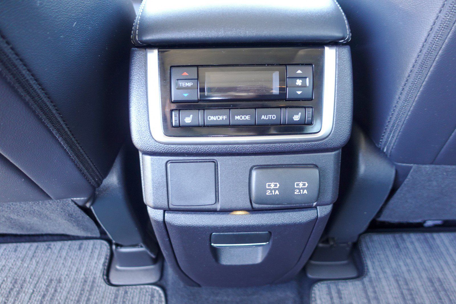 Used 2021 Subaru Ascent Limited w/ Technology Package AWD/4WD image 26