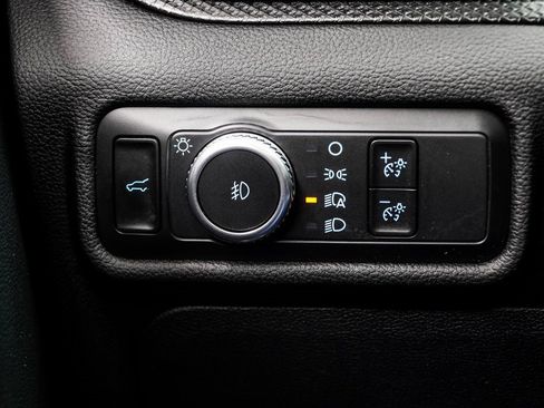 Used 2022 Ford Explorer ST image 24