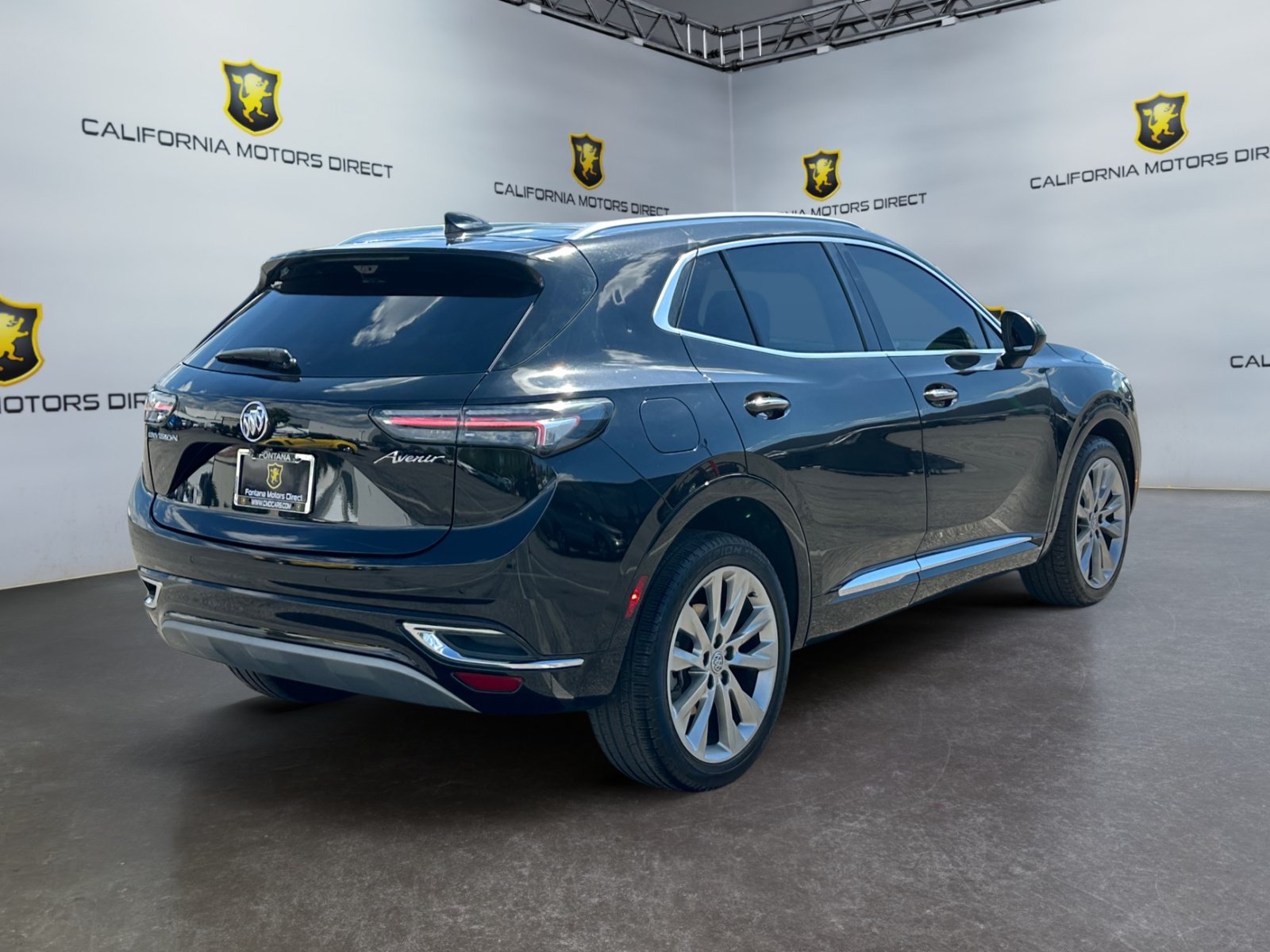Used 2022 Buick Envision Avenir w/ Technology Package II FWD image 5