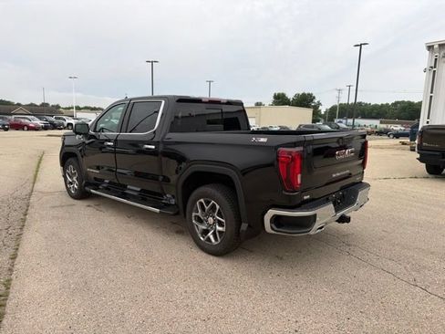 New 2026 GMC Sierra 1500 SLT w/ SLT Premium Plus Package AWD/4WD image 3