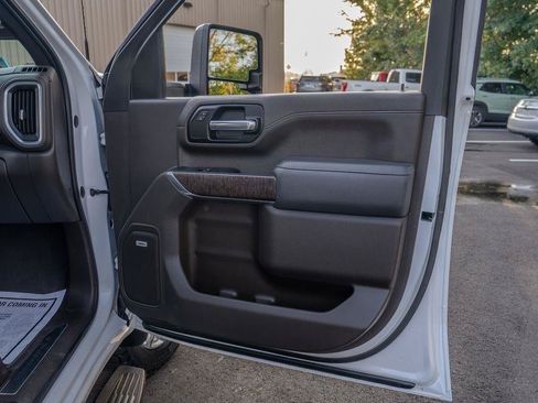 Used 2020 GMC Sierra 3500 Denali w/ Denali Ultimate Package AWD/4WD image 24