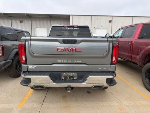 Used 2019 GMC Sierra 1500 SLT w/ Driver Alert Package I image 3