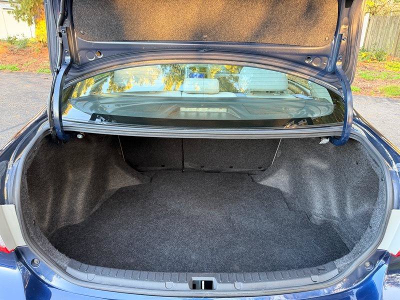 Used 2011 Toyota Corolla LE FWD image 18
