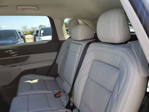 New 2026 Lincoln Nautilus Premier AWD/4WD image 11