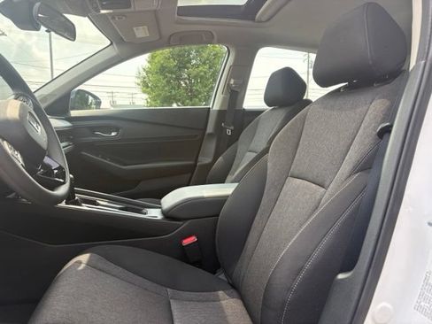 Used 2025 Honda Accord SE image 27