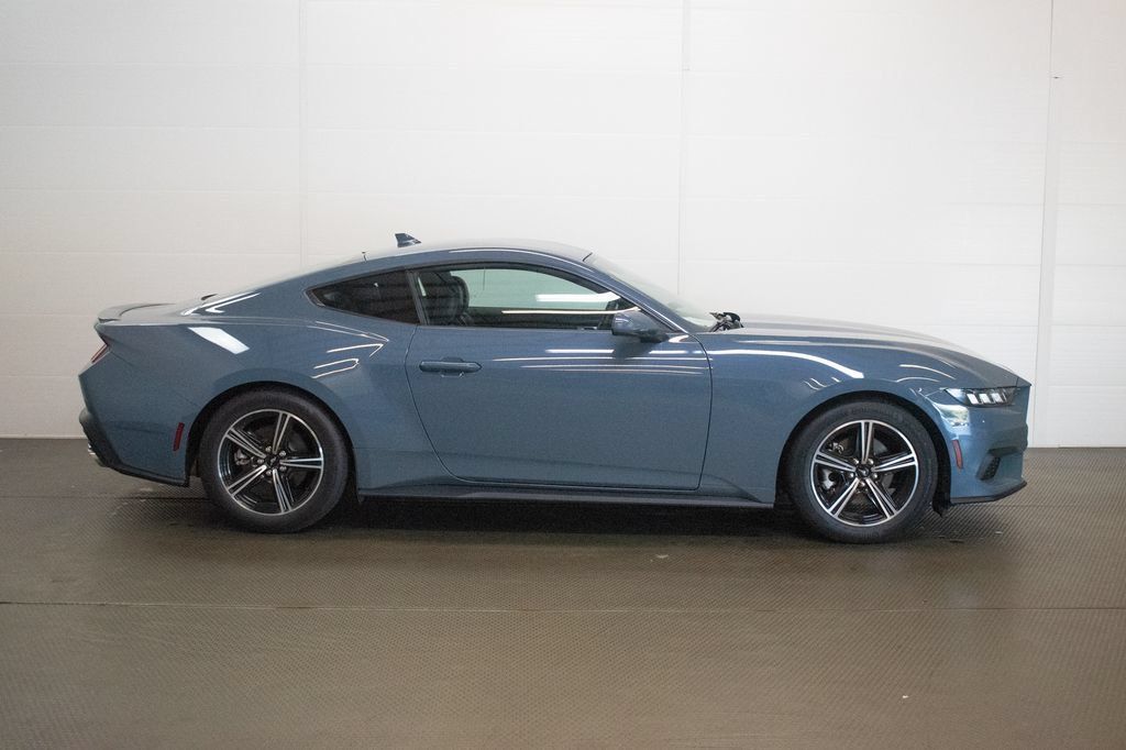 Used 2024 Ford Mustang Premium RWD image 3