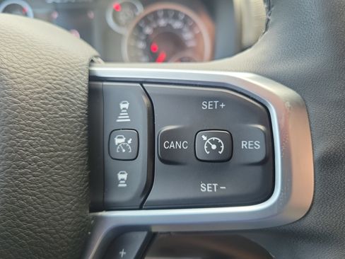 Used 2025 RAM 2500 Big Horn AWD/4WD image 18