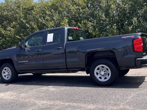 Used 2017 Chevrolet Silverado 1500 W/T w/ Trailering Package AWD/4WD image 5