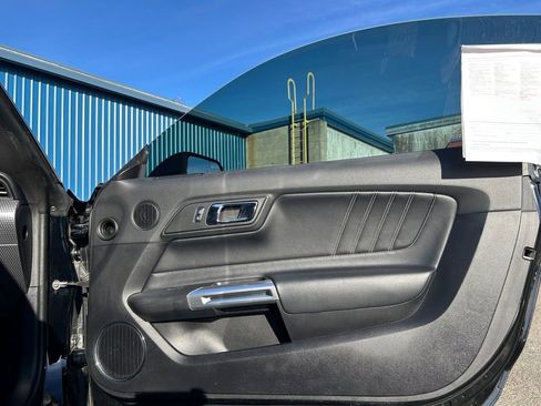 Used 2017 Ford Mustang GT Premium w/ GT Performance Package image 25