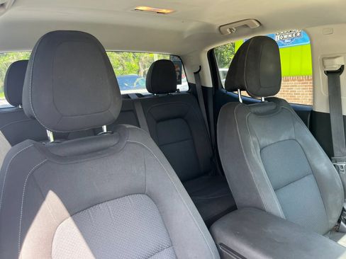 Used 2015 Chevrolet Colorado LT RWD image 28