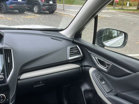 Certified 2024 Subaru Forester Limited image 23