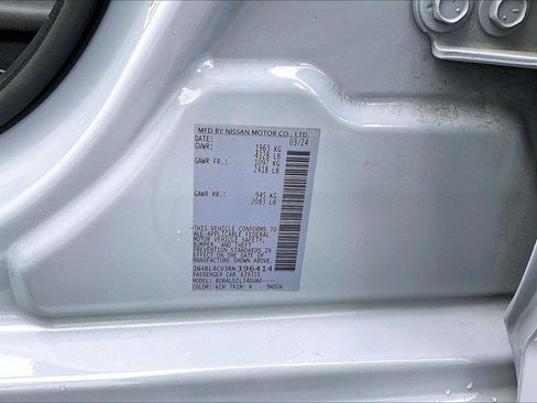 Certified 2024 Nissan Altima 2.5 SR w/ SR Premium Package FWD image 33