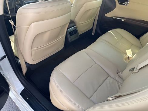 Used 2015 Toyota Avalon XLE Touring image 19