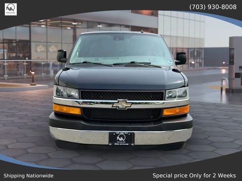Used 2019 Chevrolet Express 2500 w/ Driver Convenience Package RWD image 4