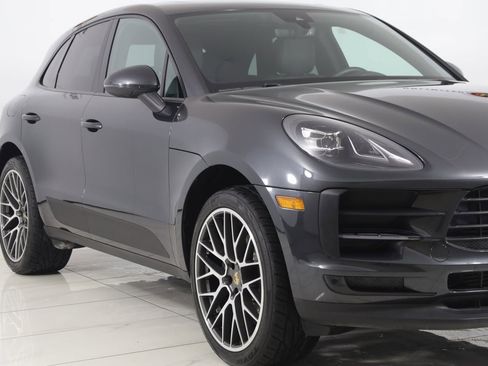 Used 2020 Porsche Macan image 46