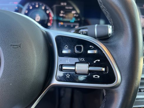 Used 2020 Mercedes-Benz E 350 Sedan image 20