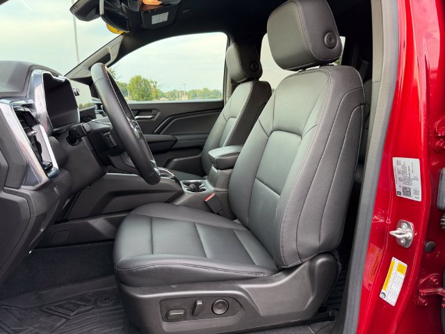 Used 2024 GMC Canyon Elevation w/ Elevation Premium Package AWD/4WD image 15