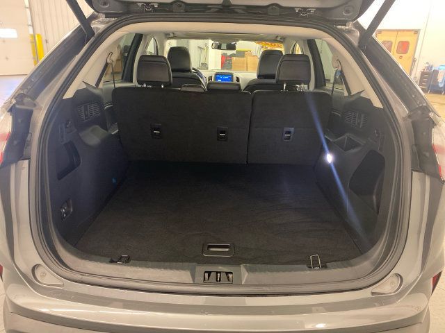 Used 2024 Ford Edge SEL w/ Convenience Package AWD/4WD image 8