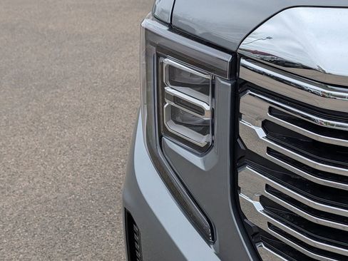 New 2026 GMC Sierra 1500 Denali w/ Denali Reserve Package AWD/4WD image 4