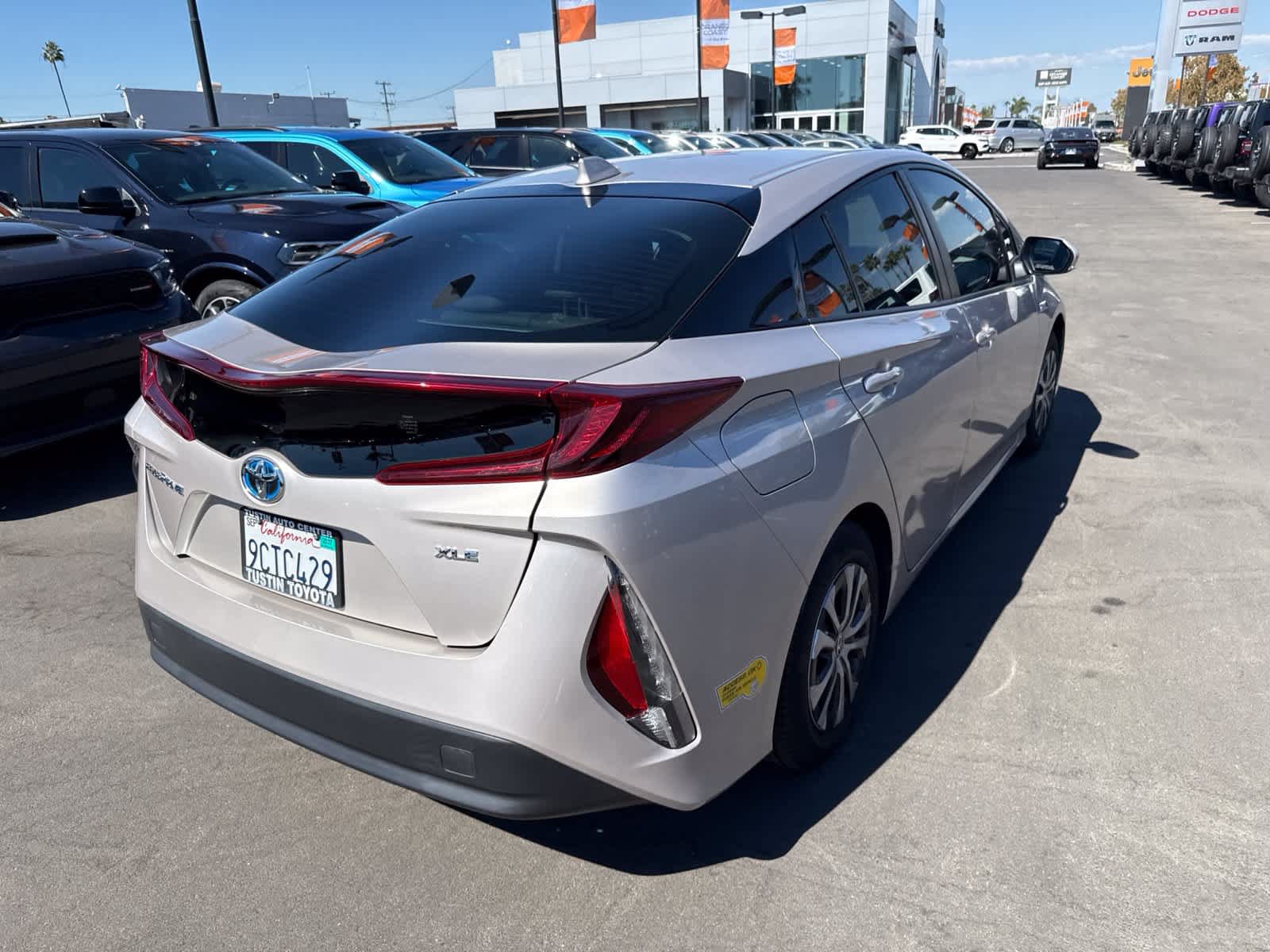 Used 2022 Toyota Prius Prime XLE FWD image 12