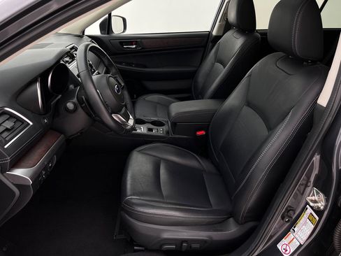 Used 2019 Subaru Outback 2.5i Limited w/ Protection Package #1 AWD/4WD image 11