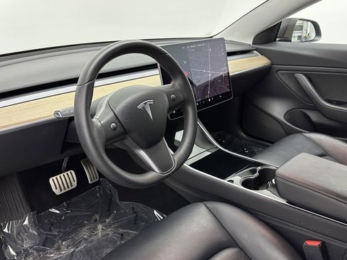 Used 2019 Tesla Model 3 Performance image 10