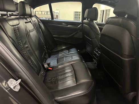 Used 2018 BMW M550i xDrive image 26