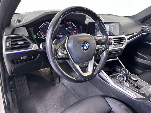 Used 2019 BMW 330i xDrive Sedan w/ Premium Package image 10
