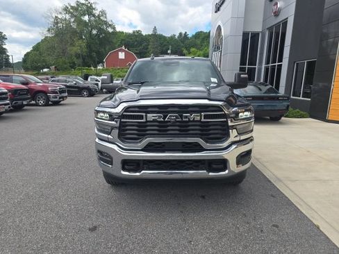 Certified 2026 RAM 2500 Big Horn AWD/4WD image 2