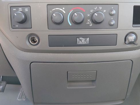 Used 2007 Dodge Ram 1500 Truck SLT w/ Sound & Secure Value Group image 32